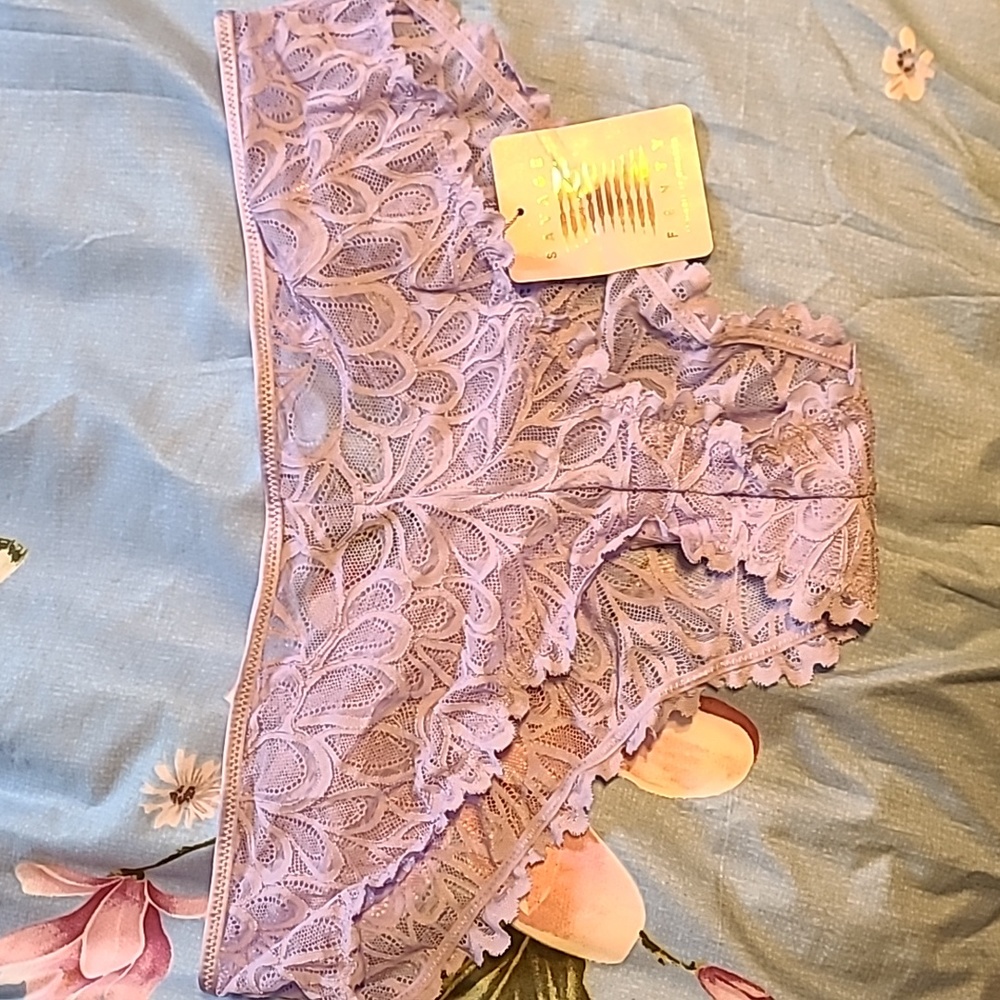 Savage not sorry lace cheeky